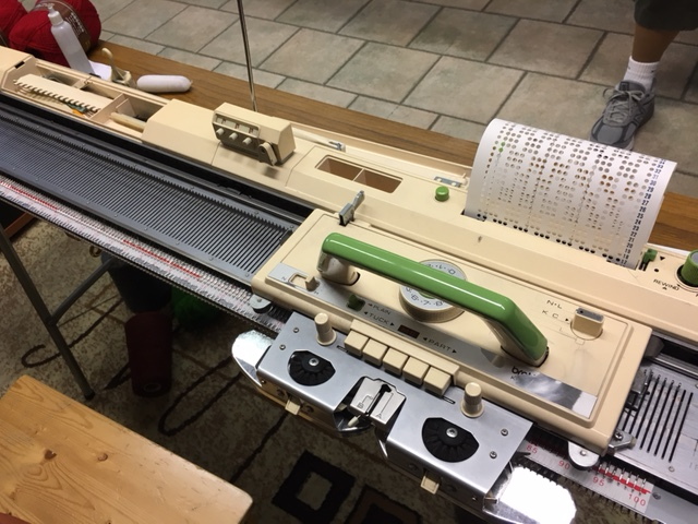 Brother KH881 knitting machine