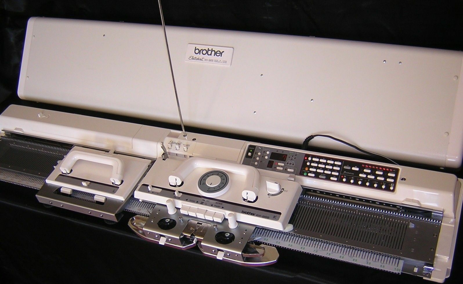 Brother/Knitking Vcx KH965I knitting machine