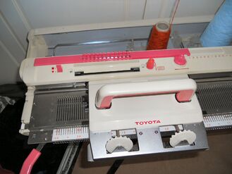 Toyota 858 knitting machine