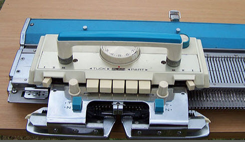 Brother KH588 knitting machine